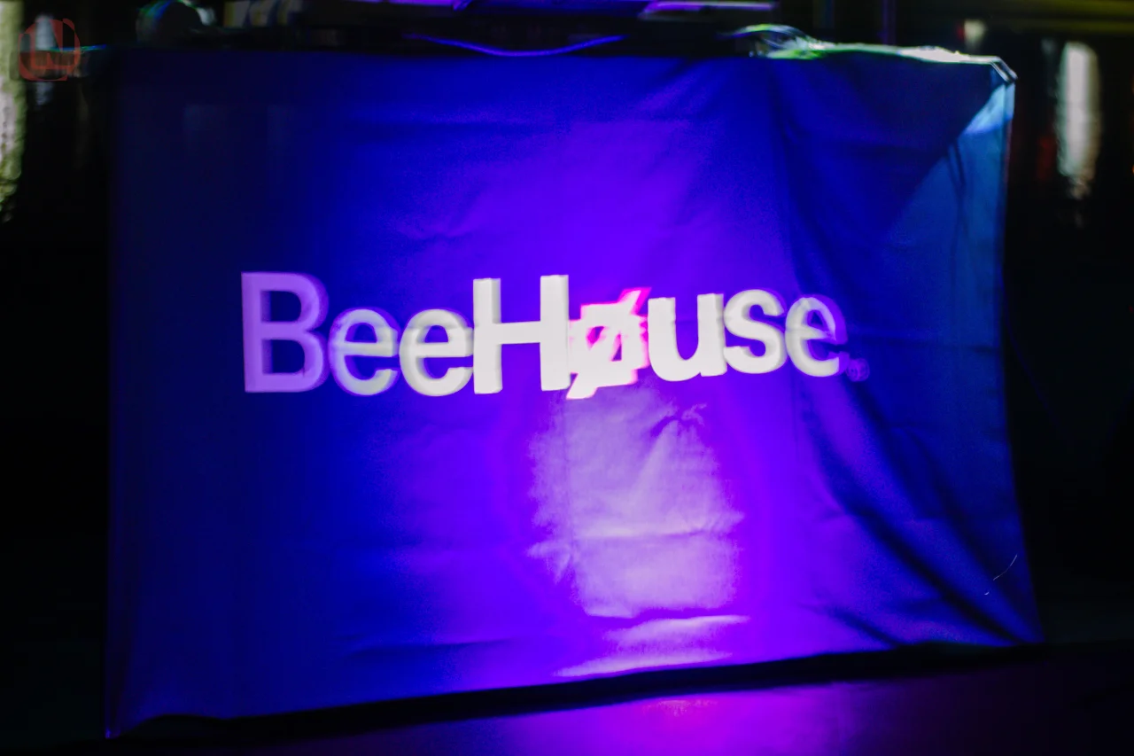 Foto da BeeHøuse